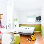 מלון Ibis Budget Saint-quentin Centre Gare 2*