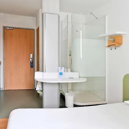 Ibis Budget Saint-quentin Centre Gare 2*