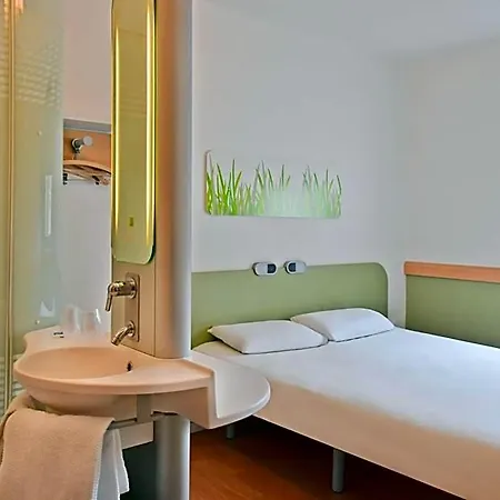 Ibis Budget Saint-quentin Centre Gare 호텔 생캉탱