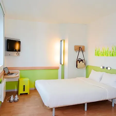 מלון Ibis Budget Saint-quentin Centre Gare 2*