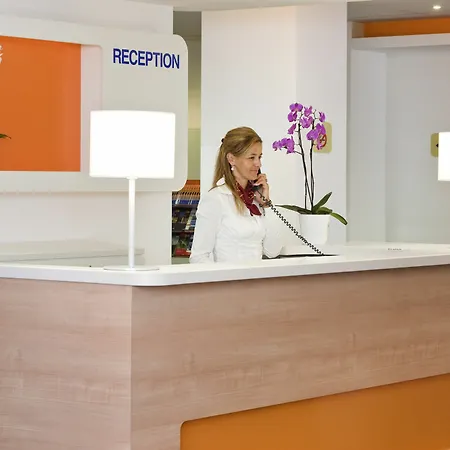 Ibis Budget Saint-quentin Centre Gare Hotel 2*